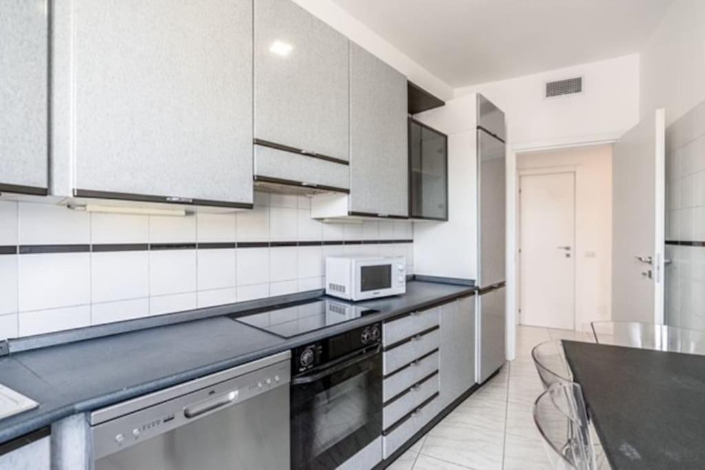 Comfort Suite In Milano Eksteriør bilde